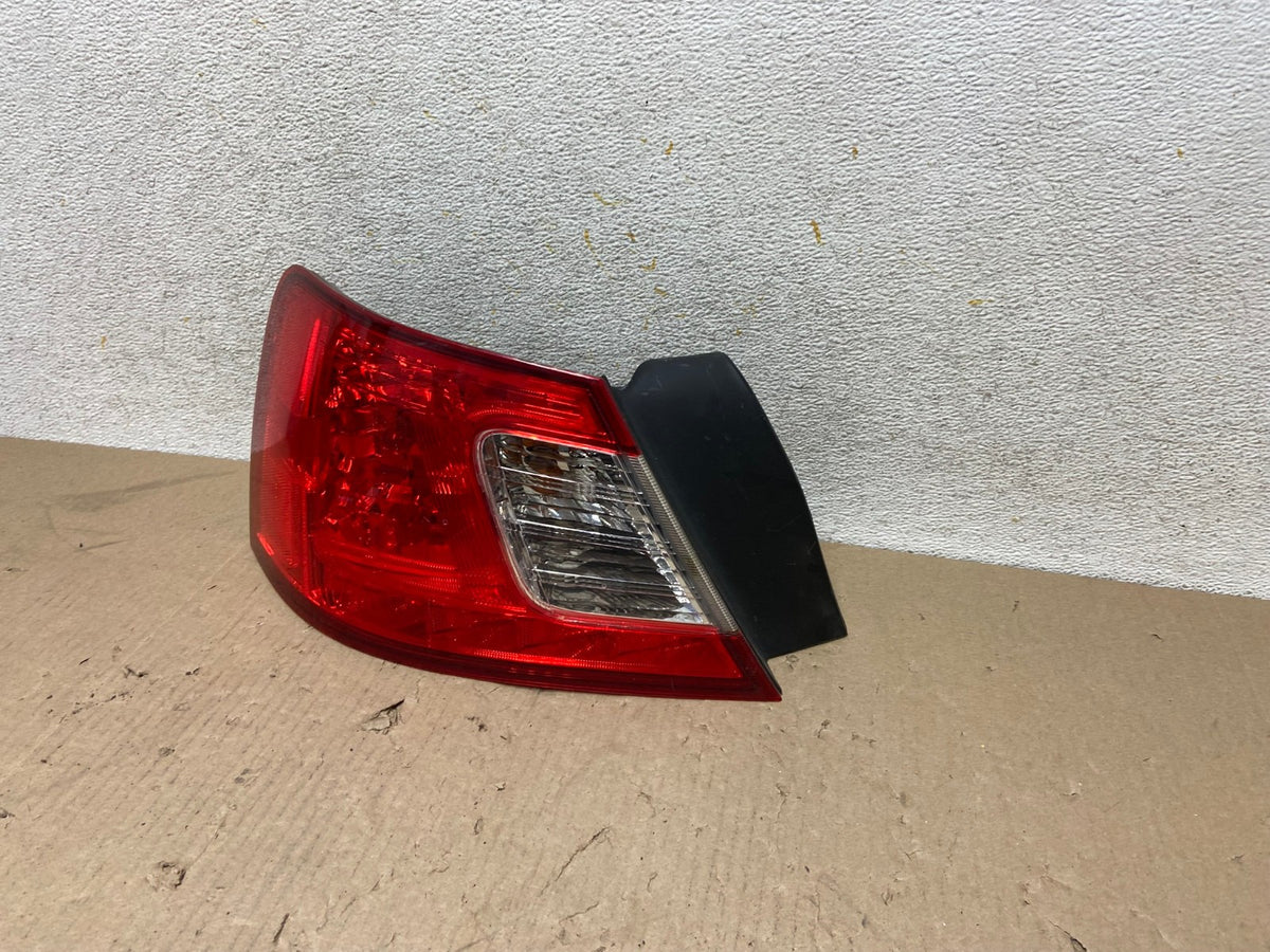2009 2010 2011 2012 Mitsubishi Galant Left Driver LH Tail Light AH6901 LK2