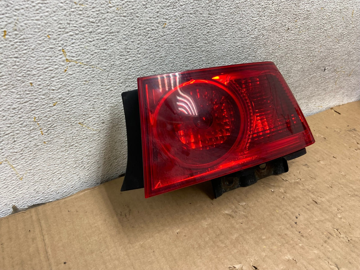 2004 to 2005 Acura Tsx Sedan Right Passenger Tail Light AI8269 LK2