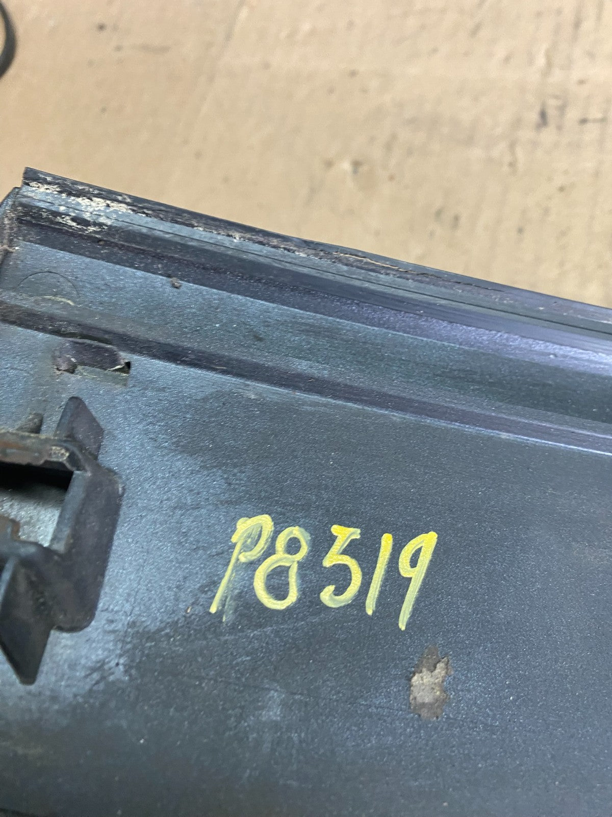 2009 - 2013 Subaru Forester  Liftgate Tailgate Trunk Trim Molding P8519 DG11