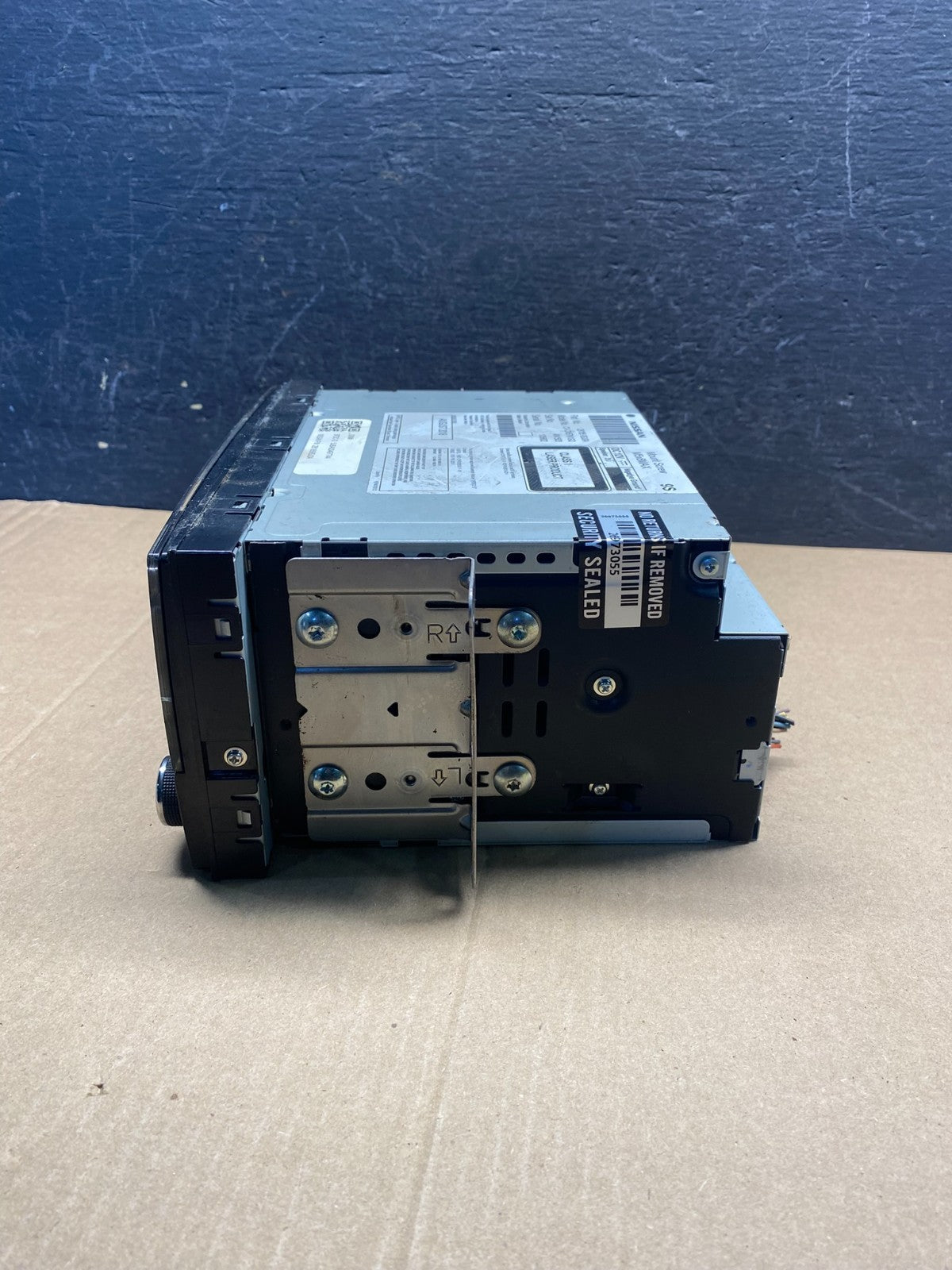 2013 - 2017 Nissan NV200 AM/FM Radio CD Player AM/FM AE7506 DG1