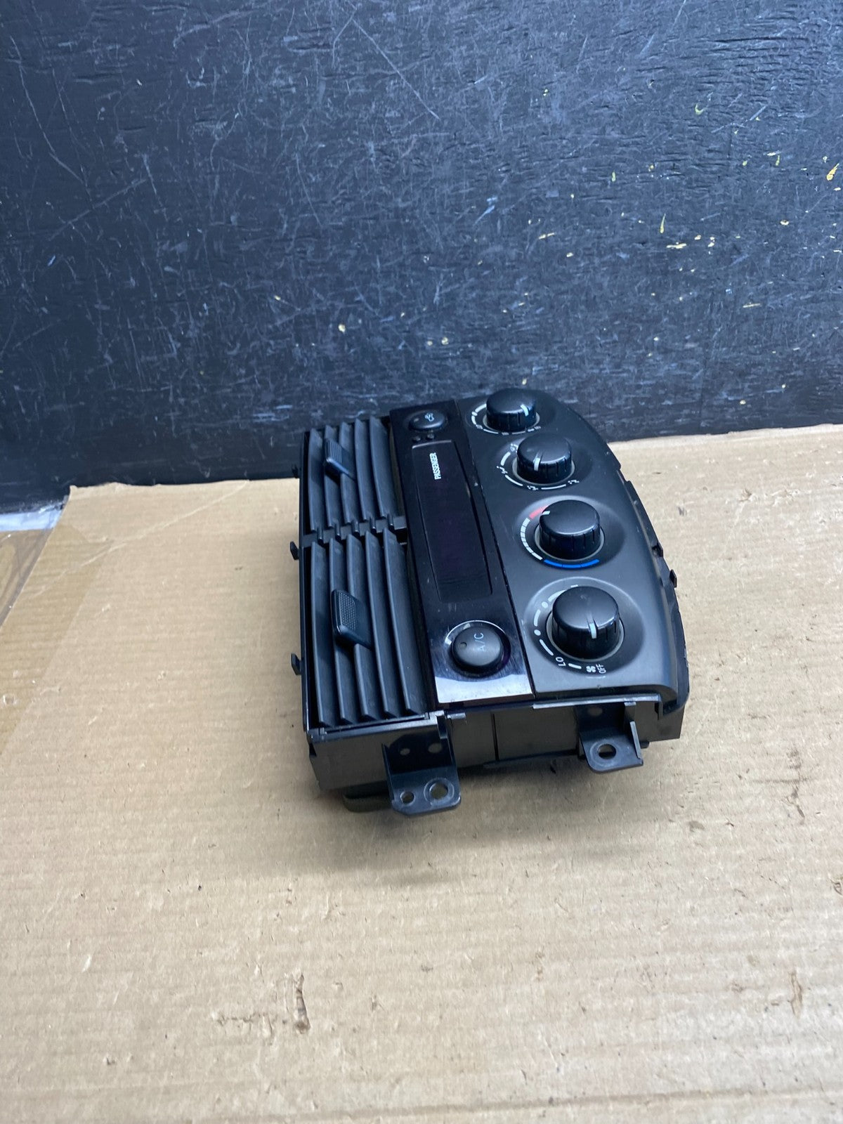 2004-2005 Toyota Sienna AC Climate Heater Temperature Control Air Vent AH3852 DG1