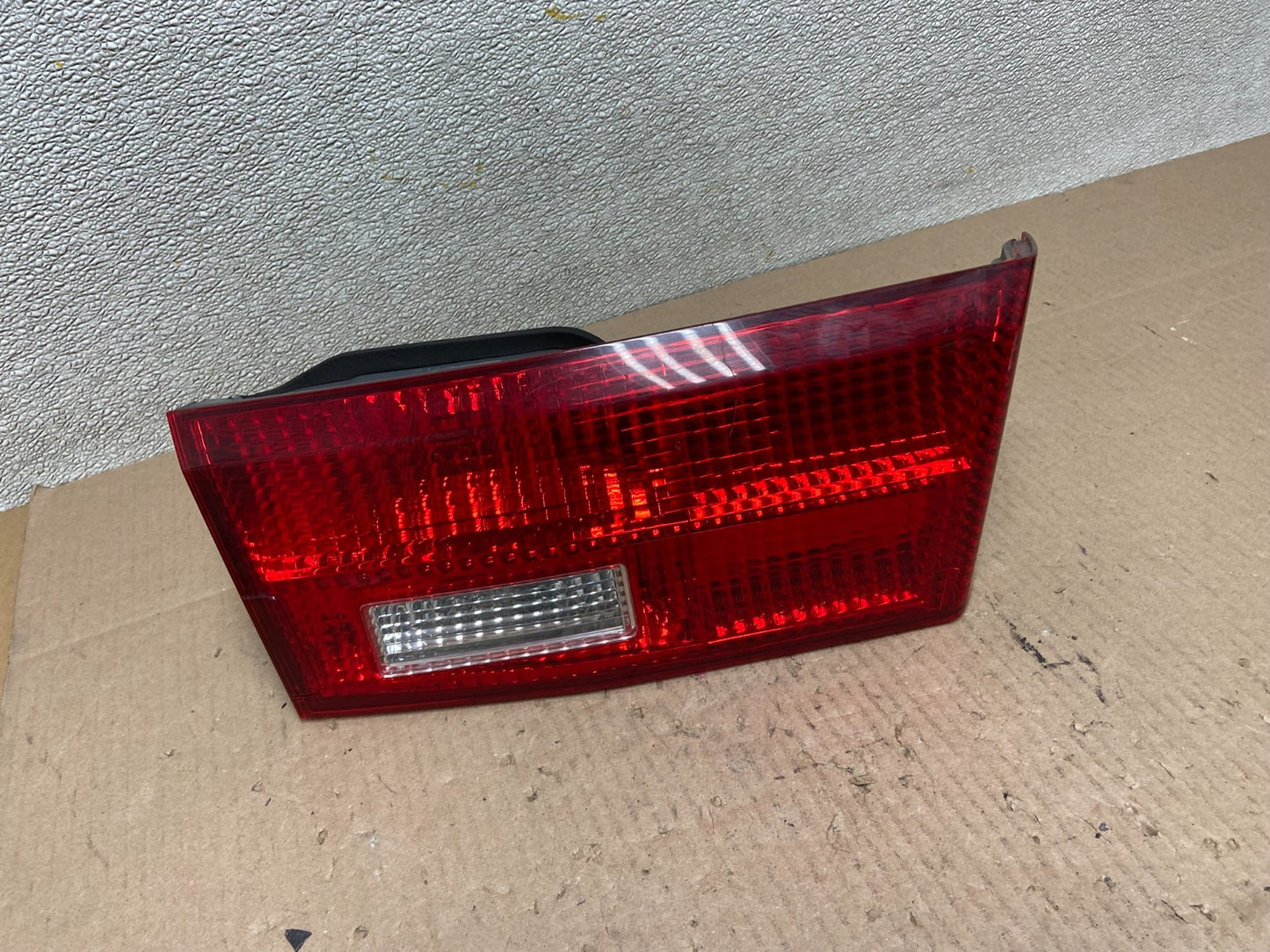 2005 Honda Accord Left Side Driver Lh Inner Trunk Lid Tail Light OEM Z4025 DW0
