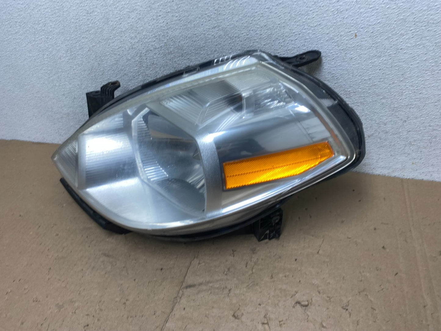 2008 to 2012 Nissan Versa Headlight Halogen Left Driver Lh Side AG5654 DW1