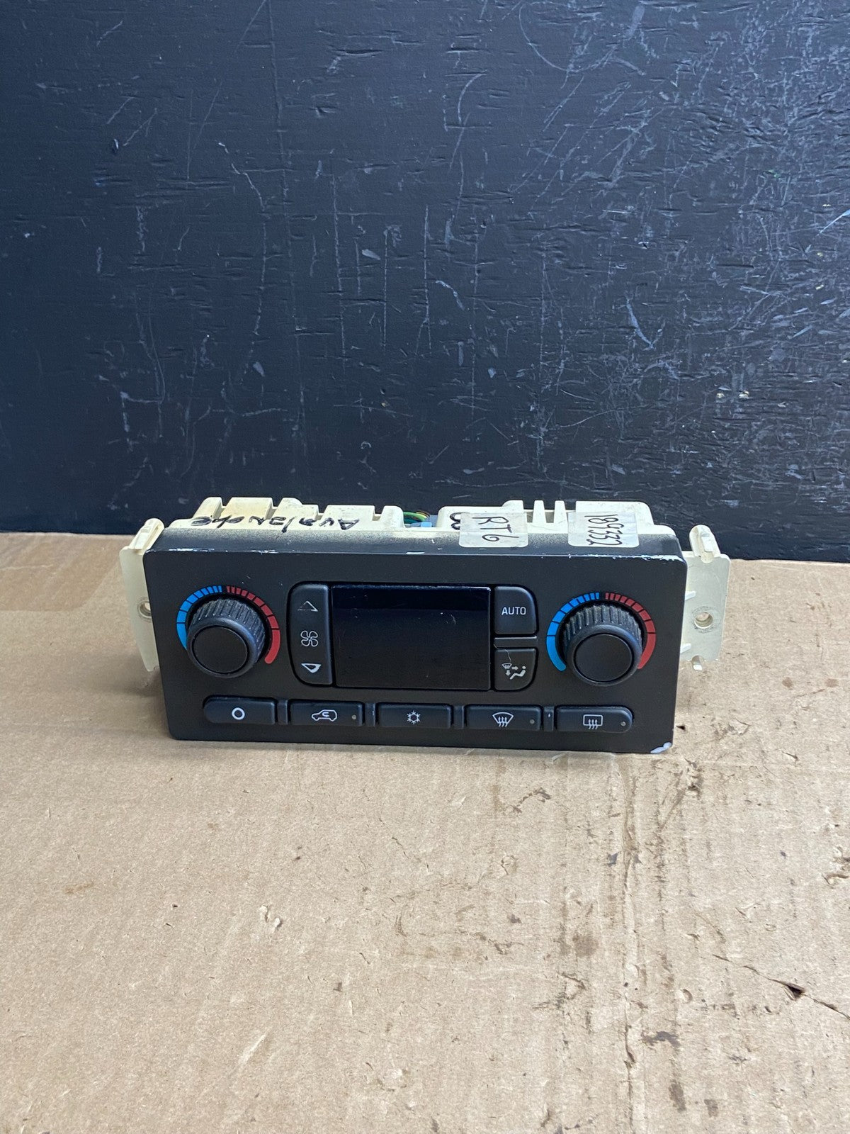 2003 to 2006 Chevrolet Silverado HVAC Heater Climate Control Module AE2043 DG0