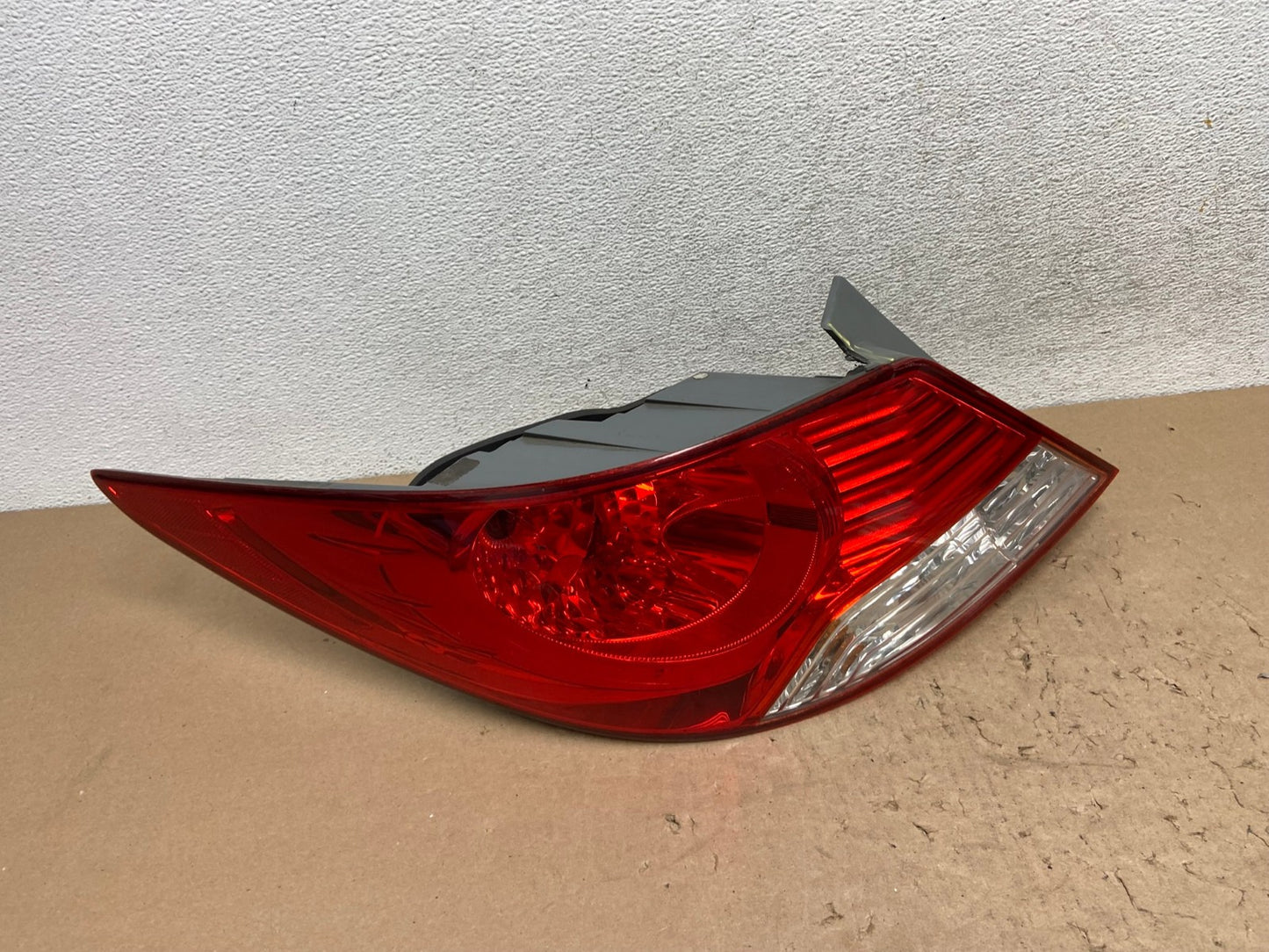 2012 2013 2014 Hyundai Accent Left Driver LH Side Tail Light AG4480 LK0
