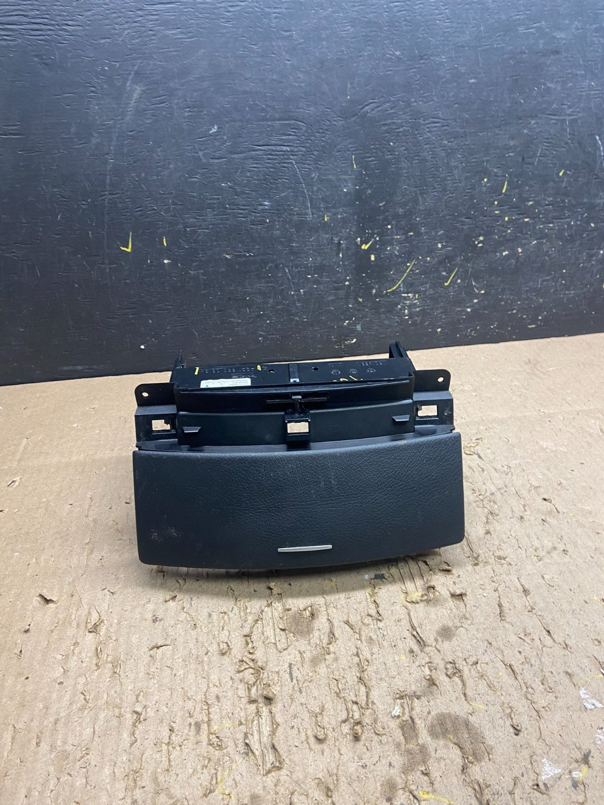 2007 to 2009 Mercedes S-Class S550 Center Console CD Player Cover Trim T8883 DG0