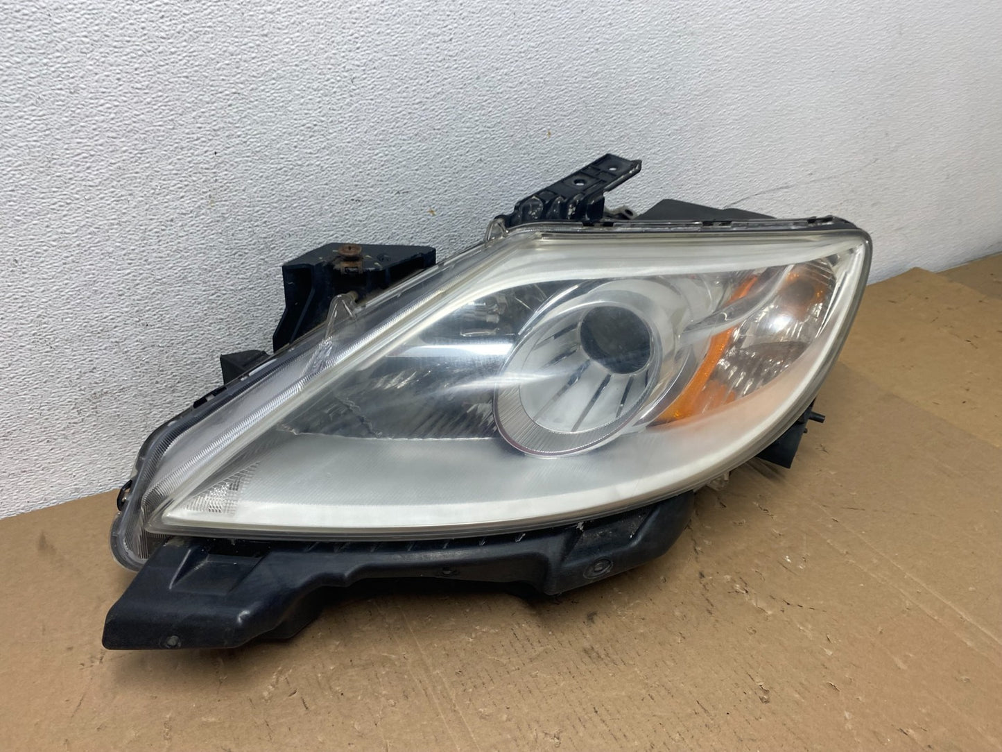 2010 - 2012 Mazda Cx9 Cx-9 Left Driver LH Headlight Xenon HID AD7998 DW2