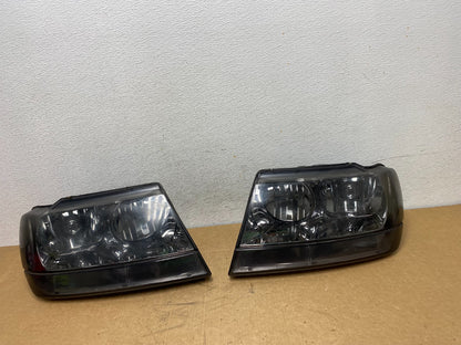 1999 - 2004 Jeep Grand Cherokee Left+Right Set Halogen Headlights AD6329 DW0