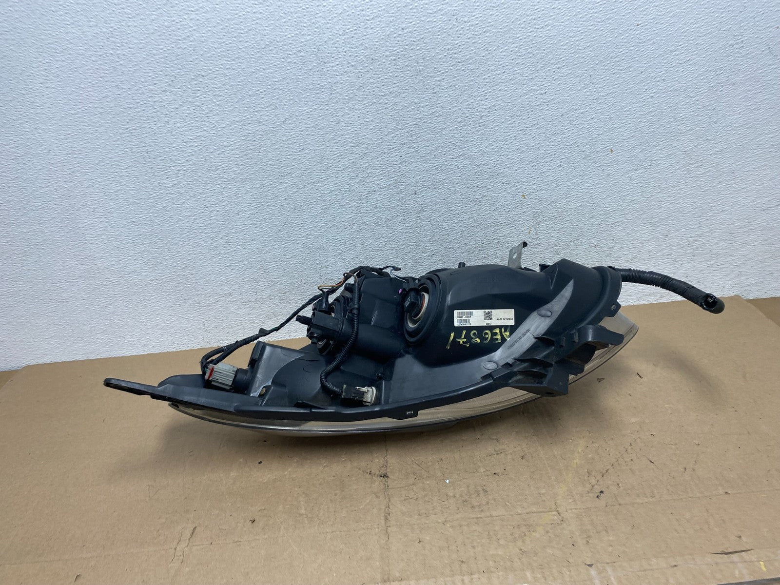 Sedan 2010 2011 2012 Nissan Altima Headlight Right Passenger Rh AE6871 DW5