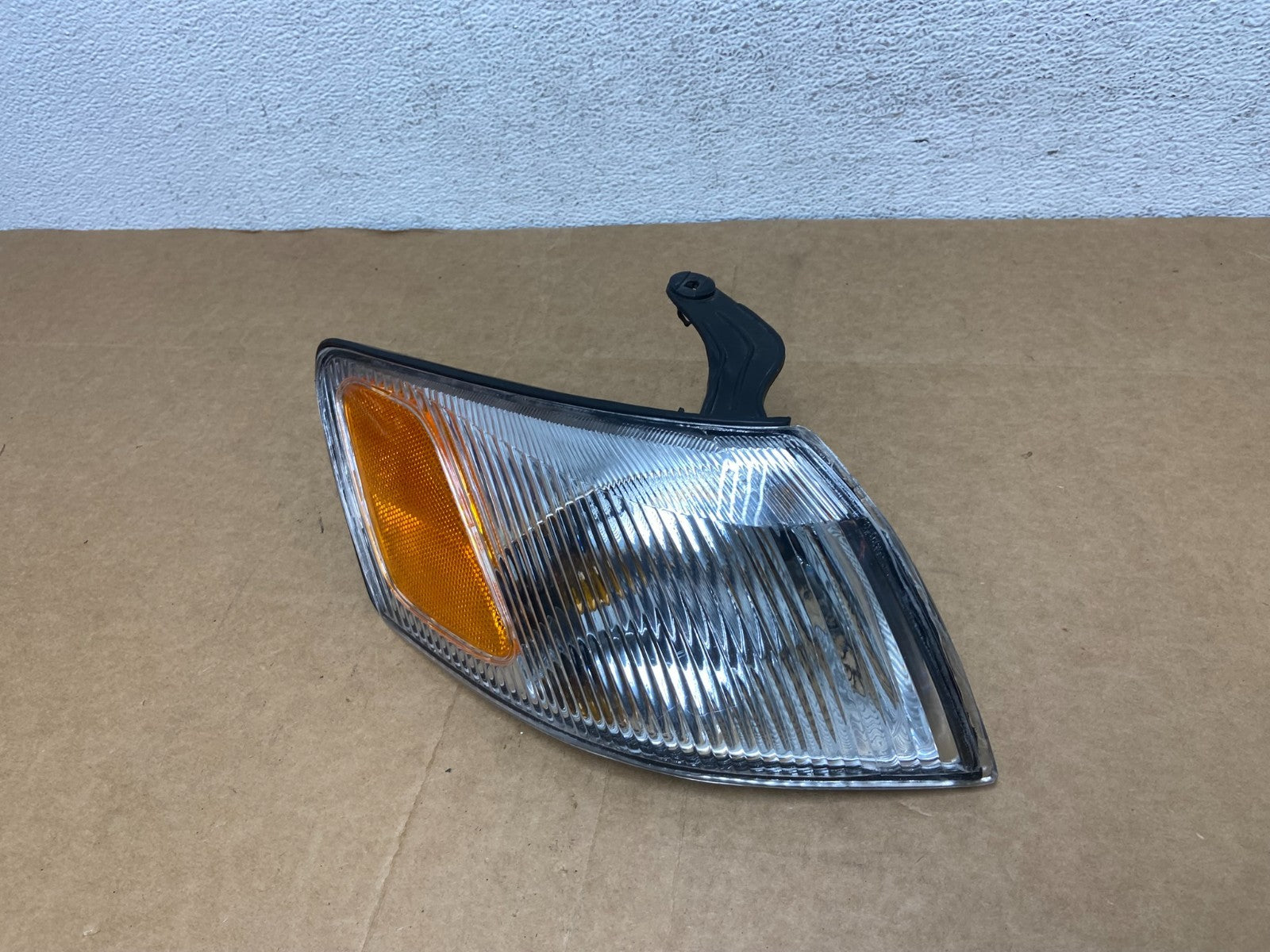 1997 1998 1999 Toyota Camry Right Passenger RH Turn Signal AD4447 DW1