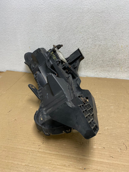 2009 to 2011 Acura TL Headlight Right Passenger Side Xenon HID AH0560 DW9