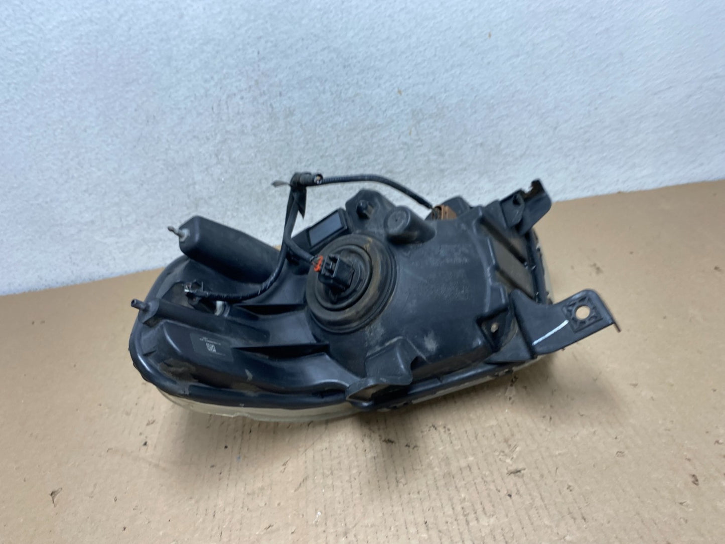 2006 to 2010 Ford Explorer Right Passenger Side Headlight AF3227 DW6