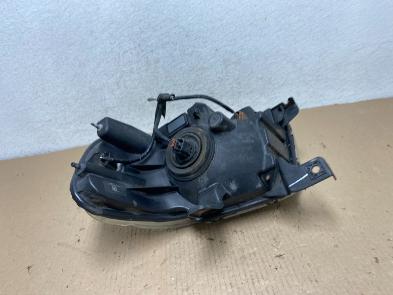 2006 to 2010 Ford Explorer Right Passenger Side Headlight AF3227 DW6