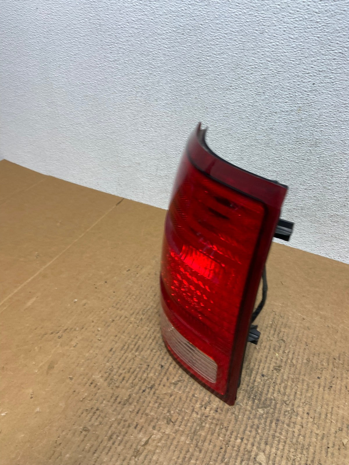 2002 to 2005 Ford Explorer Left Driver Lh Side Tail light AE1507 LK1