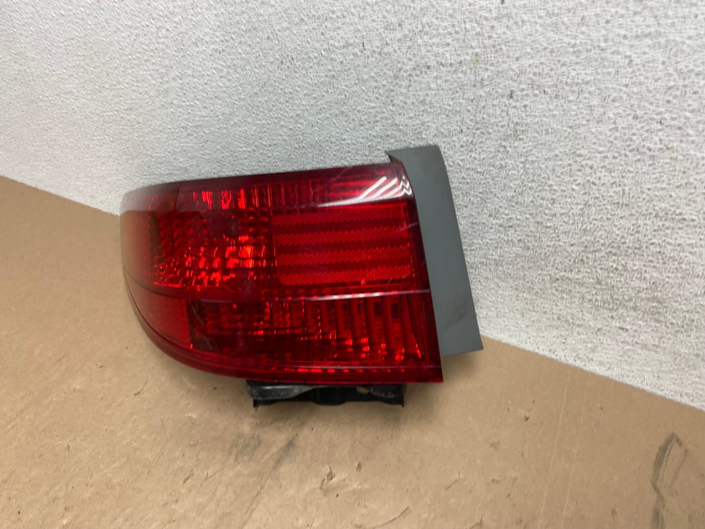 2005 Honda Accord Left Driver Lh Side Tail Light AE6810 LK1