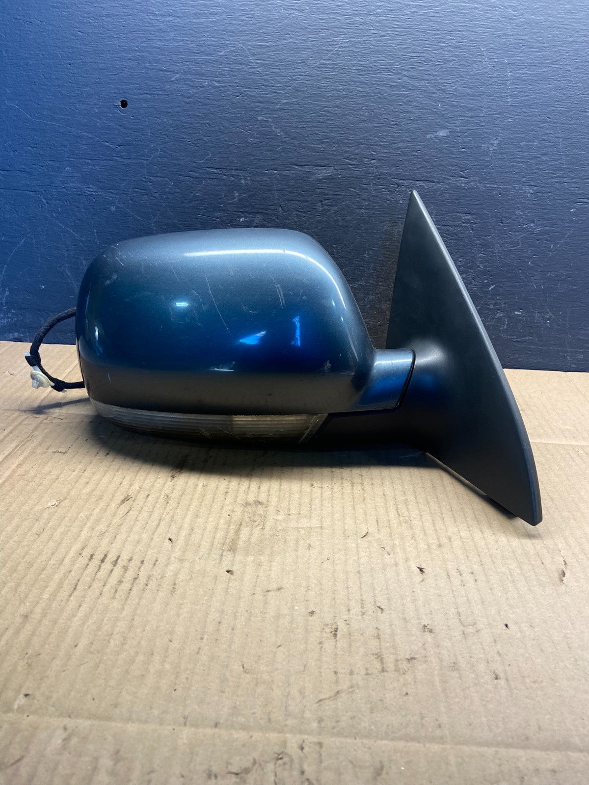 2004 to 2007 Volkswagen Touareg Right Door Power View Door Mirror AD2951 DW0