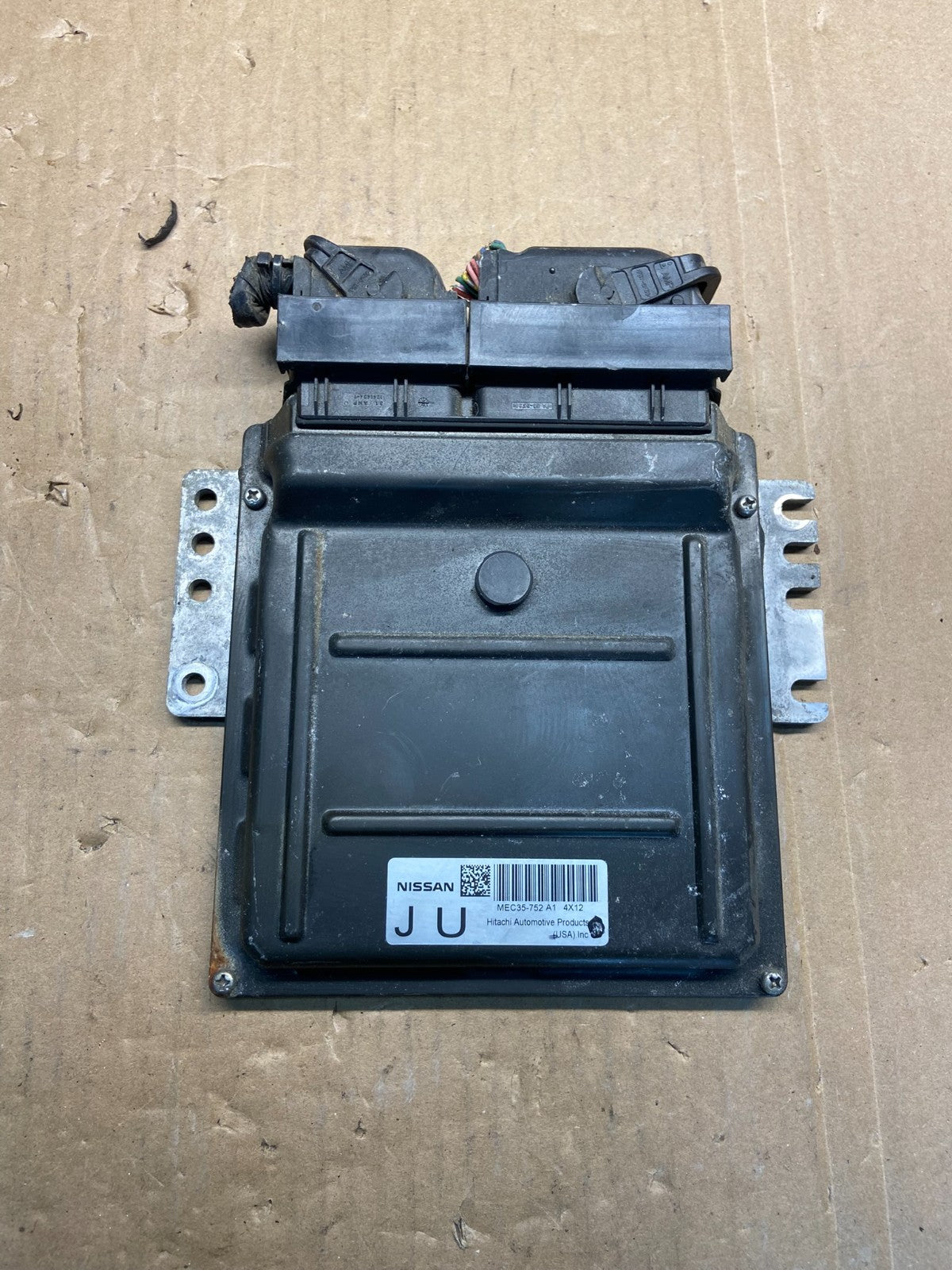 2005 Nissan Pathfinder Engine Control Module ECM MEC35-752 A1 AG1629 DW0