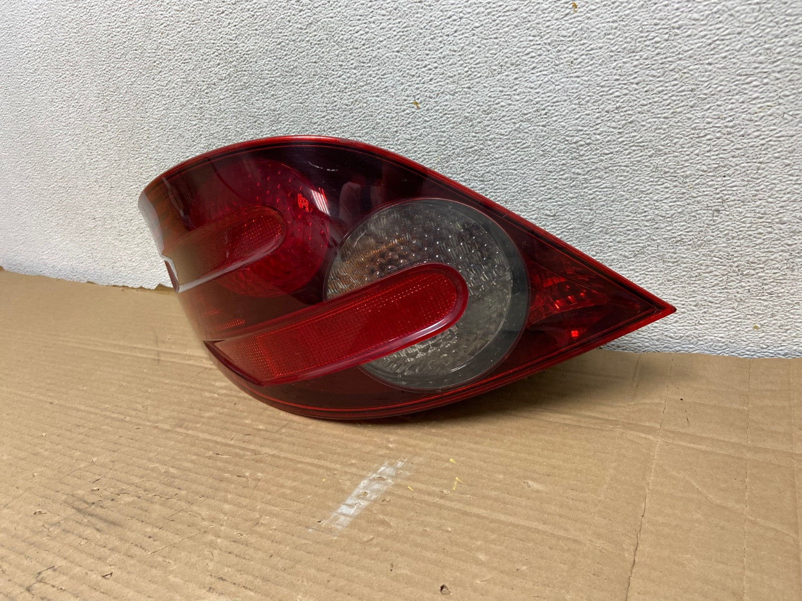 2006 to 2010 Mercedes W251 R-Class Left Driver LH Smoked Tail Light AG9009 LK2