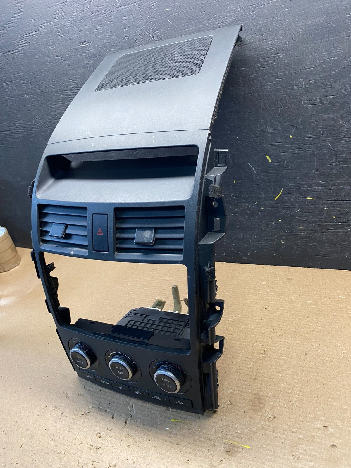 2007 - 2009 Mazda CX-9 Radio Dash Trim Bezel W/Vent AC Climate Control s6660 DG2