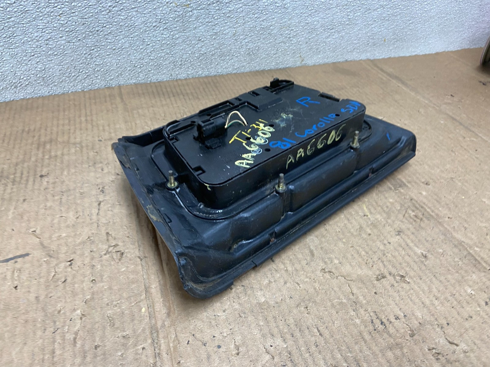 1983 1984 Toyota Tercel Hatchback Right Passenger Side Tail light AA66066