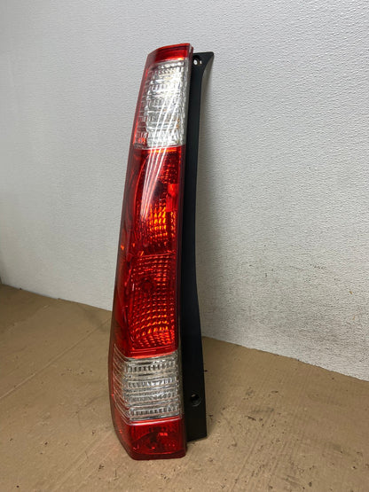 2005 to 2006 Honda Cr-v Crv Left Driver LH Tail Light AE9382 LK1