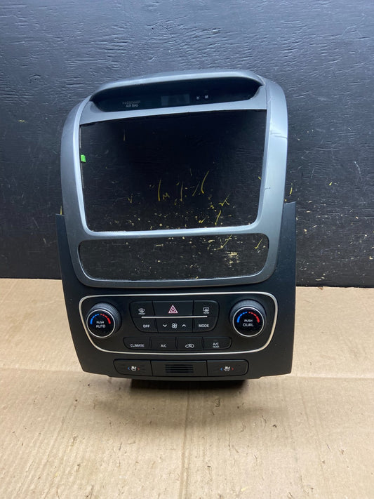 2014 2015 Kia Sorento Center Radio Climate Control Clock Trim Heat Seat AA81330