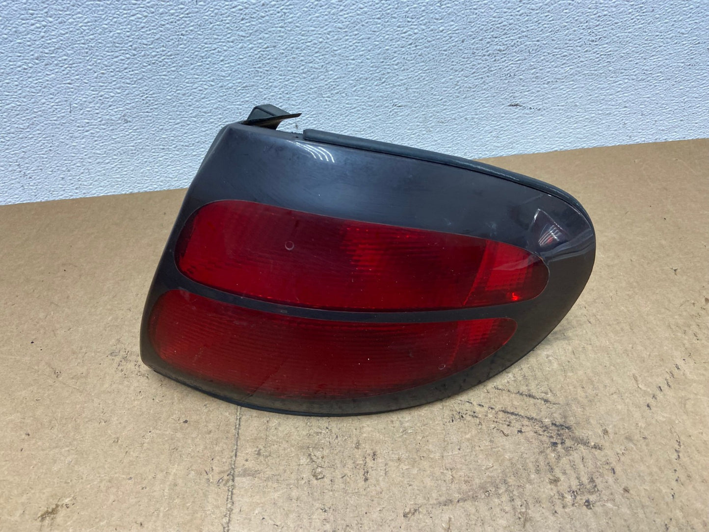 1998 - 1999 Ford Taurus Wagon Sedan Right Passenger Tail Light Oem AC3369 LK0
