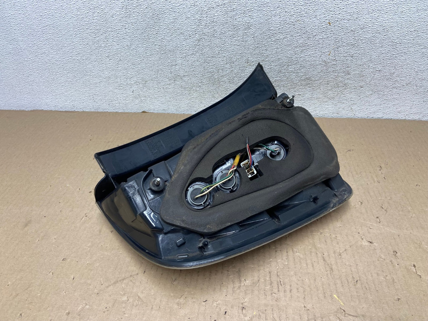 2006 to 2009 Toyota Prius Tail Light Right Passenger Side AG5956 LK6
