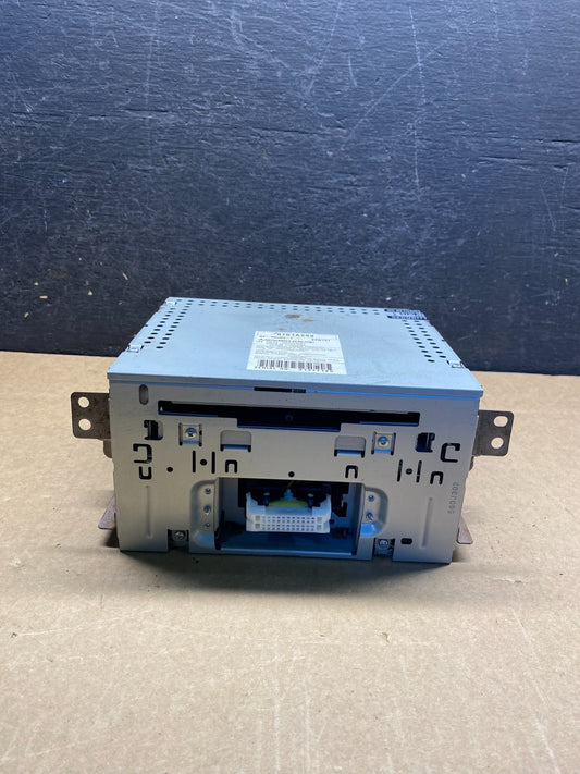 2006-2011 Mitsubishi Endeavor AM/FM/CD/MP3 Radio Head Unit Receiver AH1877 DG0
