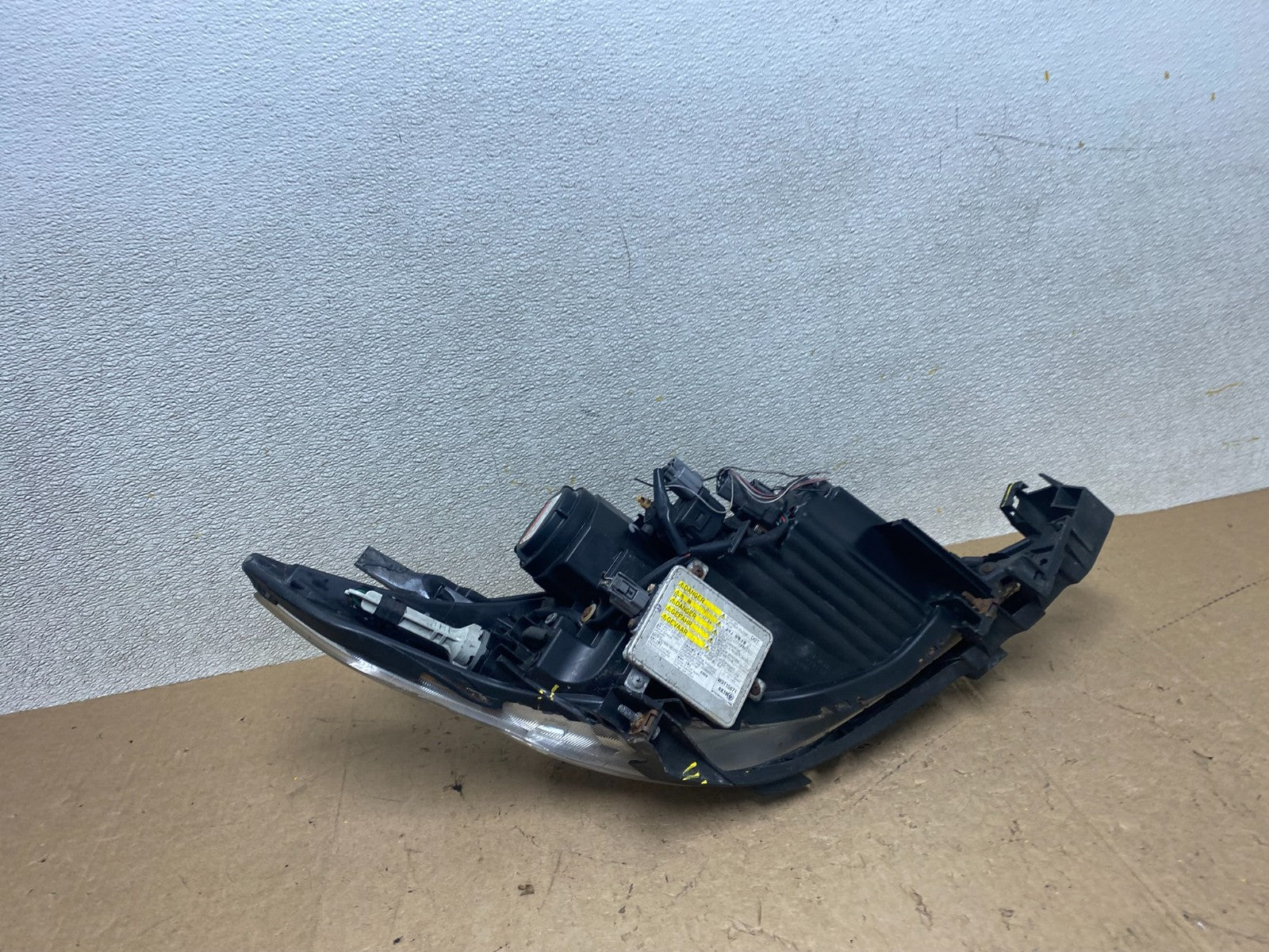 2008 2009 2010 Mazda 5 Left Driver LH Side Headlight Xenon HID W9047 DW12