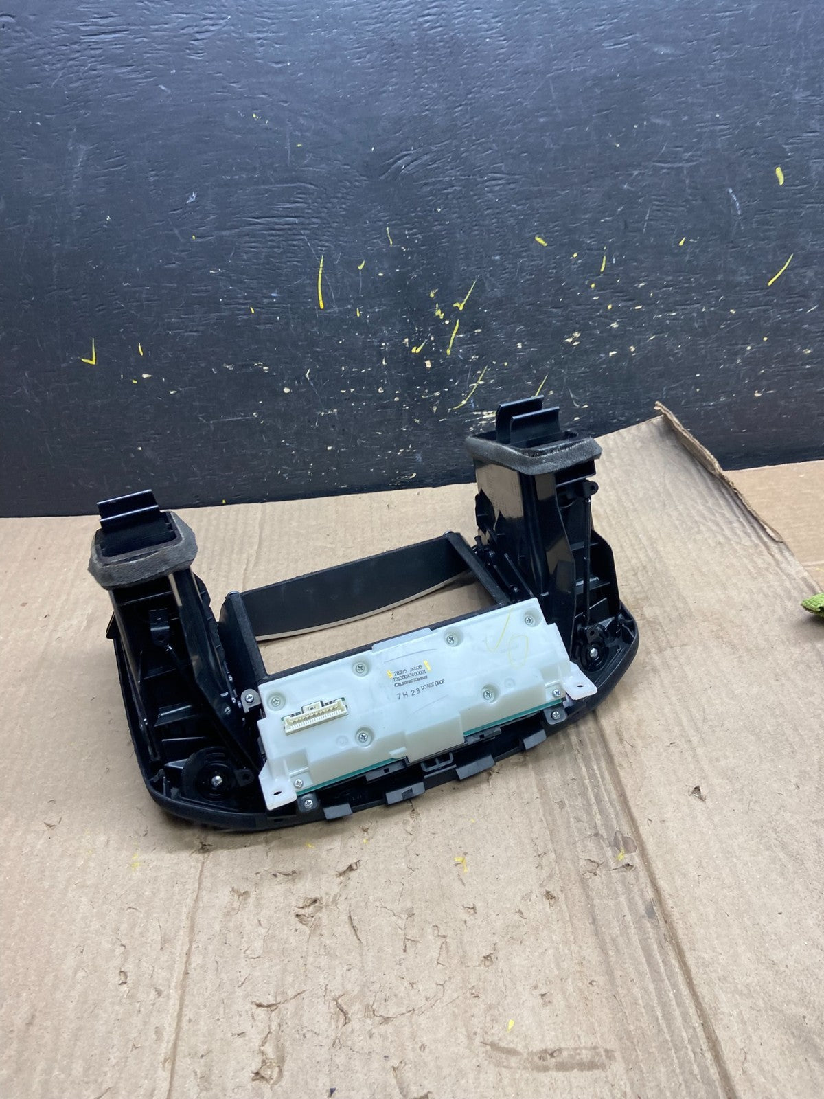2008 - 2012 Infiniti G35 EX35 Radio Player Screen Panel Bezel X1905 DG4