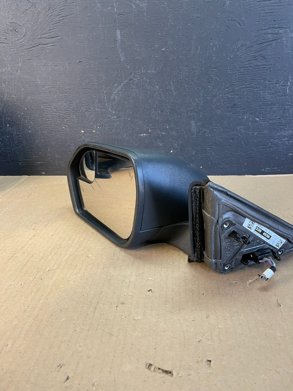 2020 to 2022 Ford Explorer Left Driver LH Side View Door Mirror AD5575 DW4
