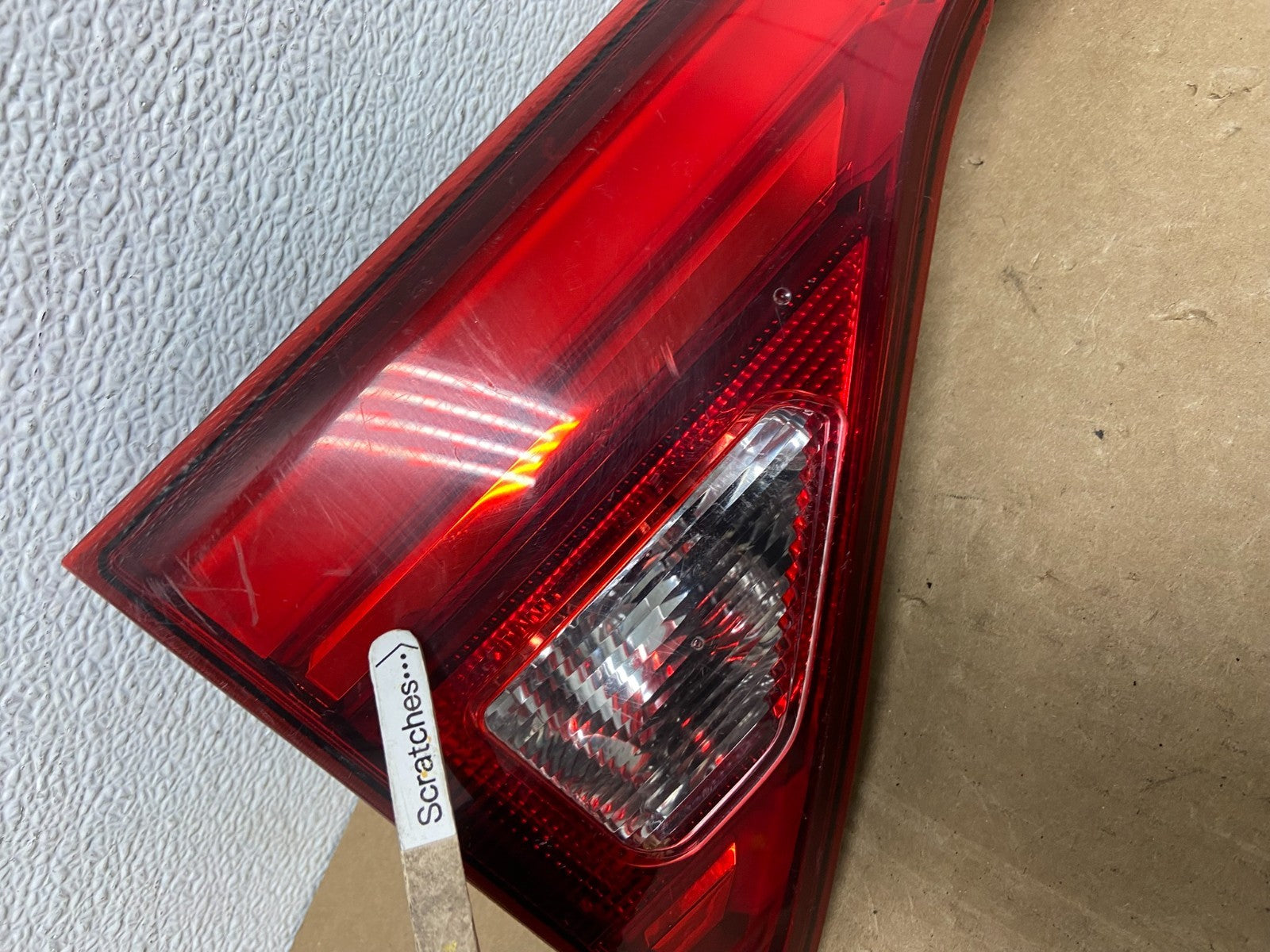 2017 2018 2019 GMC Acadia Left Driver LH Side Inner Tail Light ac1245 DG3