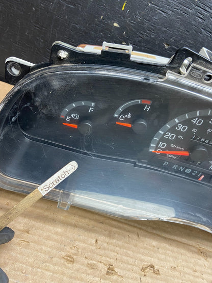 2001 - 2002 Ford Econoline E250 E350 Van Speedometer Instrument Cluster w3094 DG1
