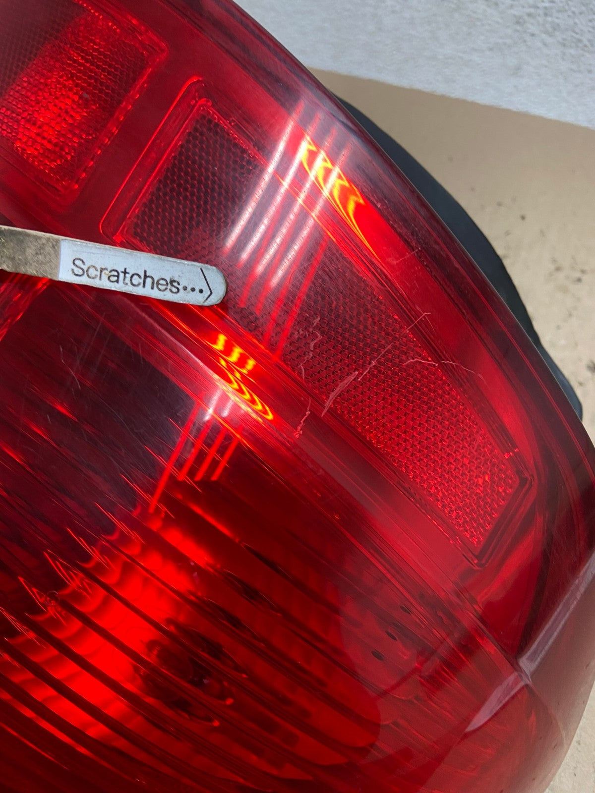 2003 to 2011 Lincoln Town Car Right Passenger Rh Tail Light AE8844 LK3