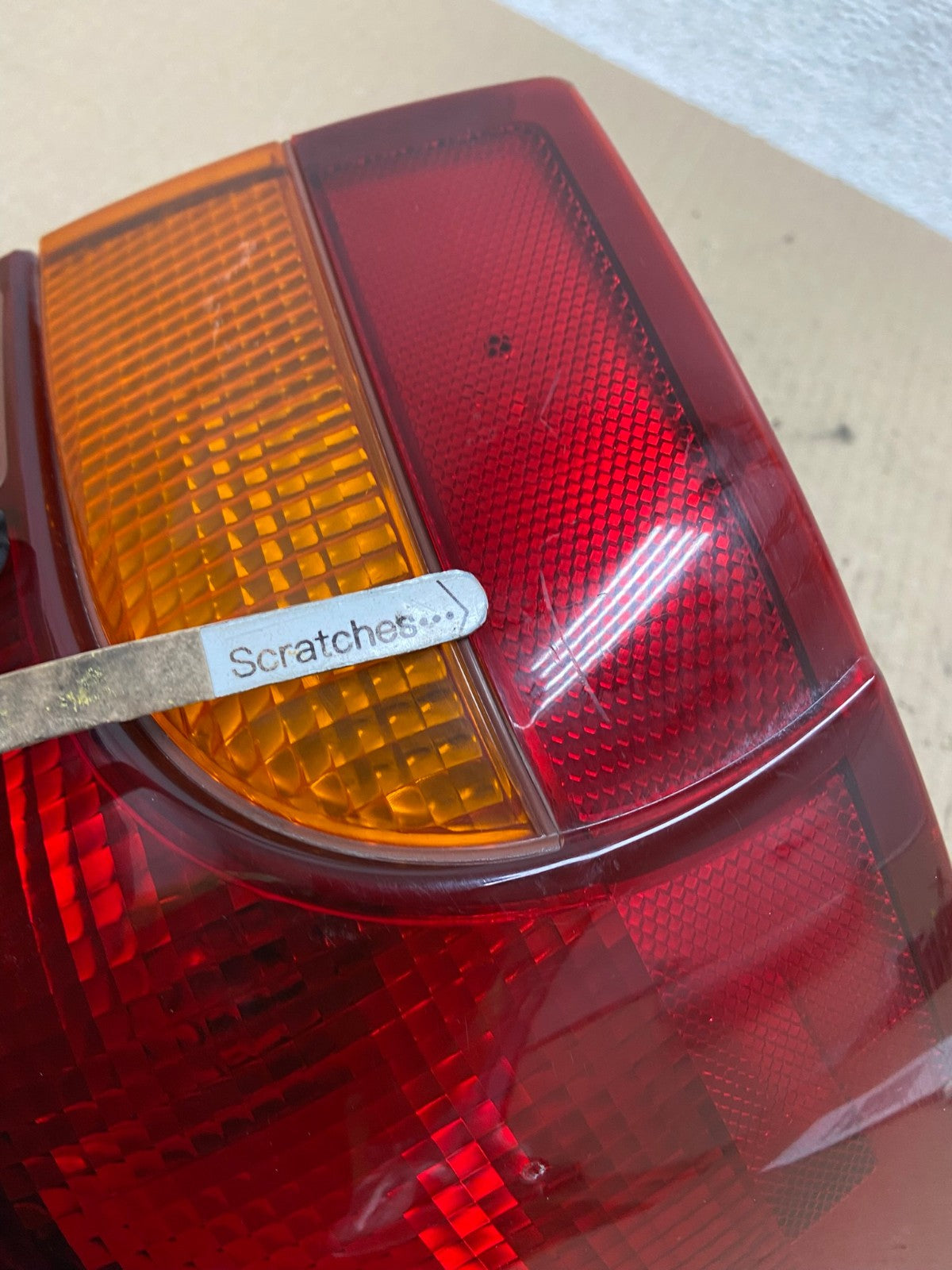 2000-2002 Saturn SL S-Series Right Passenger RH Side Tail Light AE7045 LK3