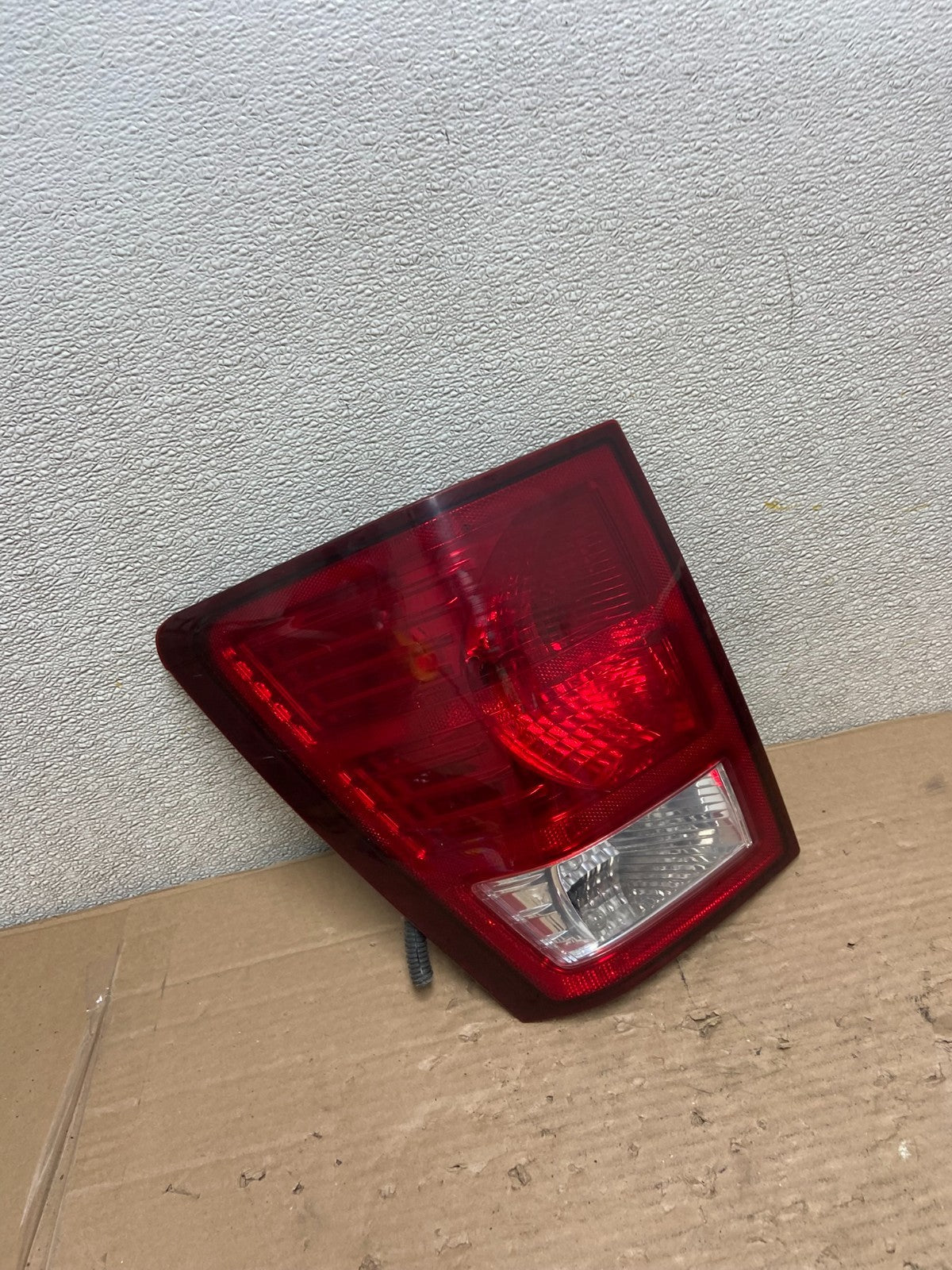 2007 2008 2009 2010 Jeep Grand Cherokee Left Driver Lh Tail Light Oem AA9439 LK2