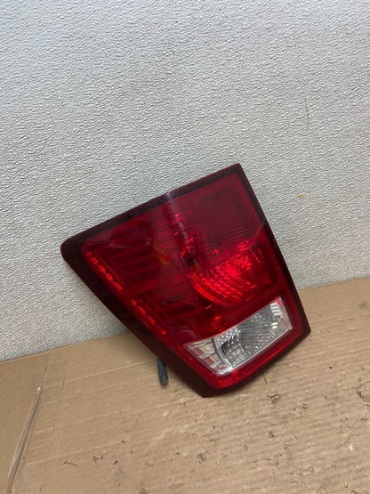 2007 2008 2009 2010 Jeep Grand Cherokee Left Driver Lh Tail Light Oem AA9439 LK2