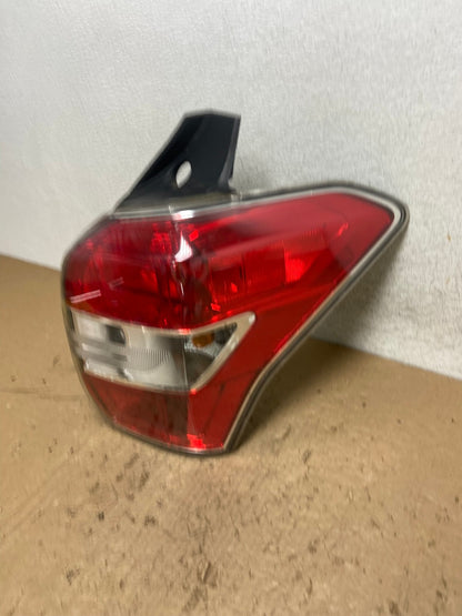 2014-2016 Subaru Forester Right Passenger Rh Side Tail Light AG1421 LK1