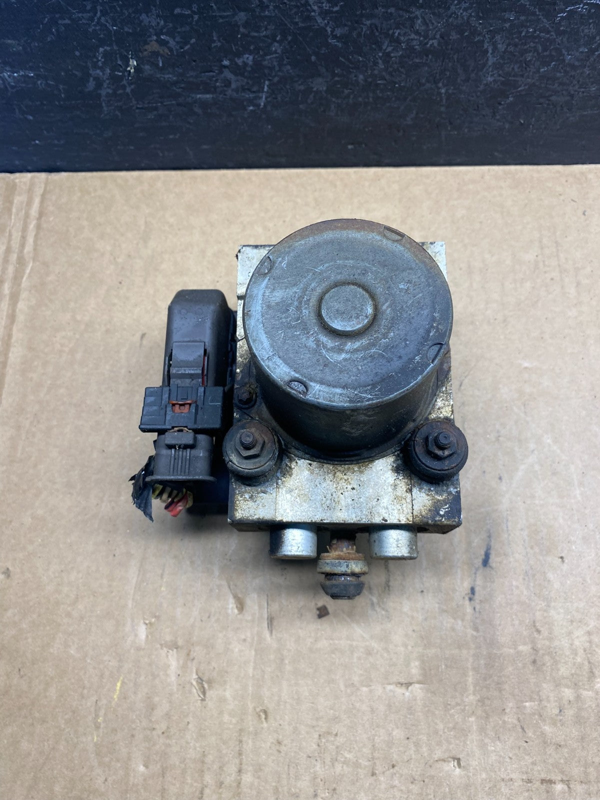 2009 2014 Chevrolet Tahoe Suburban ABS Anti Lock Brake Pump 15905732 AC7834 DG5