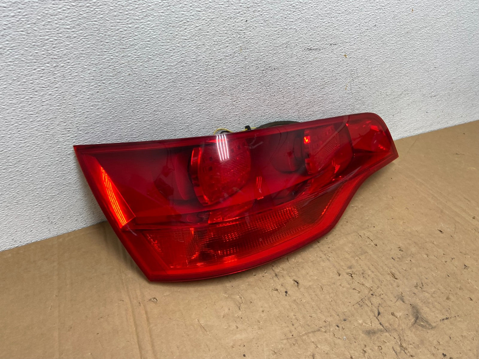2007 2008 2009 Audi Q7 Left Driver Lh Side Tail Light AD3275 LK2