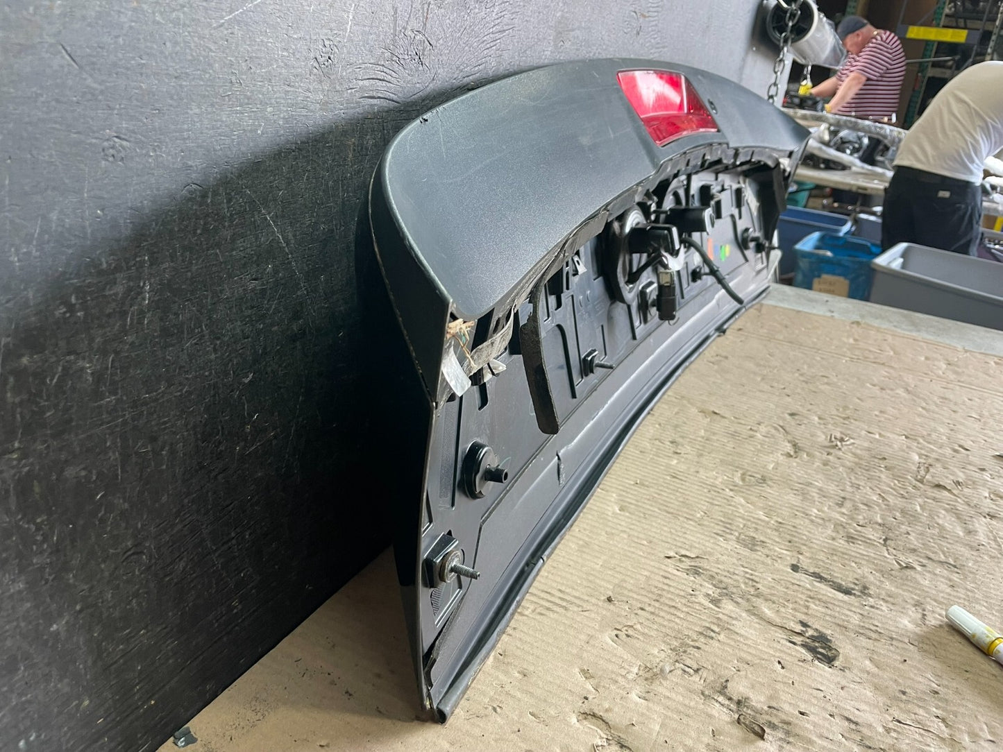 2011 2012 2013 2014 Ford Edge Rear Spoiler Wing 3RD Brake Light Oem L9674 DG12