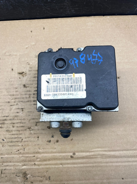 2009 Dodge Durango ABS Anti Lock Brake Pump AE2086 DW0