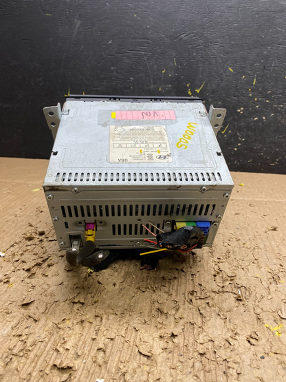 2006 to 2009 Hyundai Tucson FM Radio Single CD Player 96175-2E810 W0005 PS4