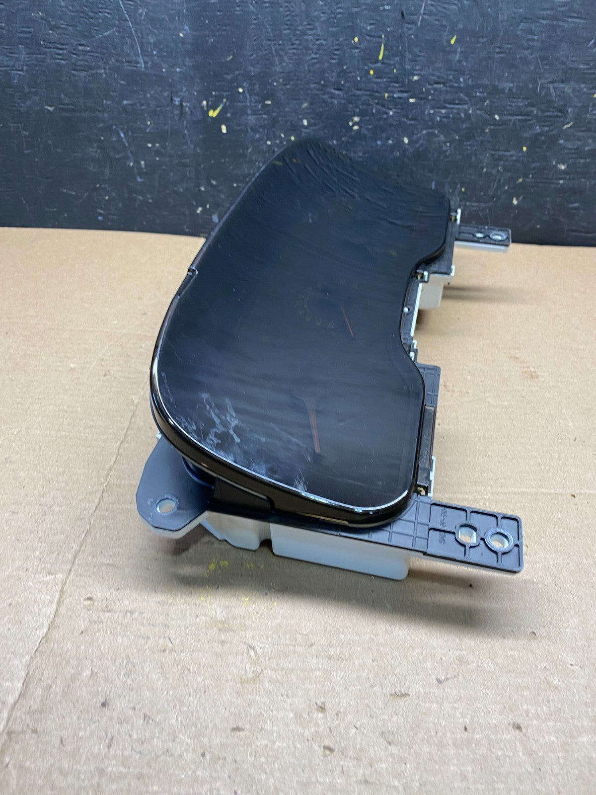 2005 to 2006  Lincoln Navigator Speedometer Gauge Cluster q9510 DG2