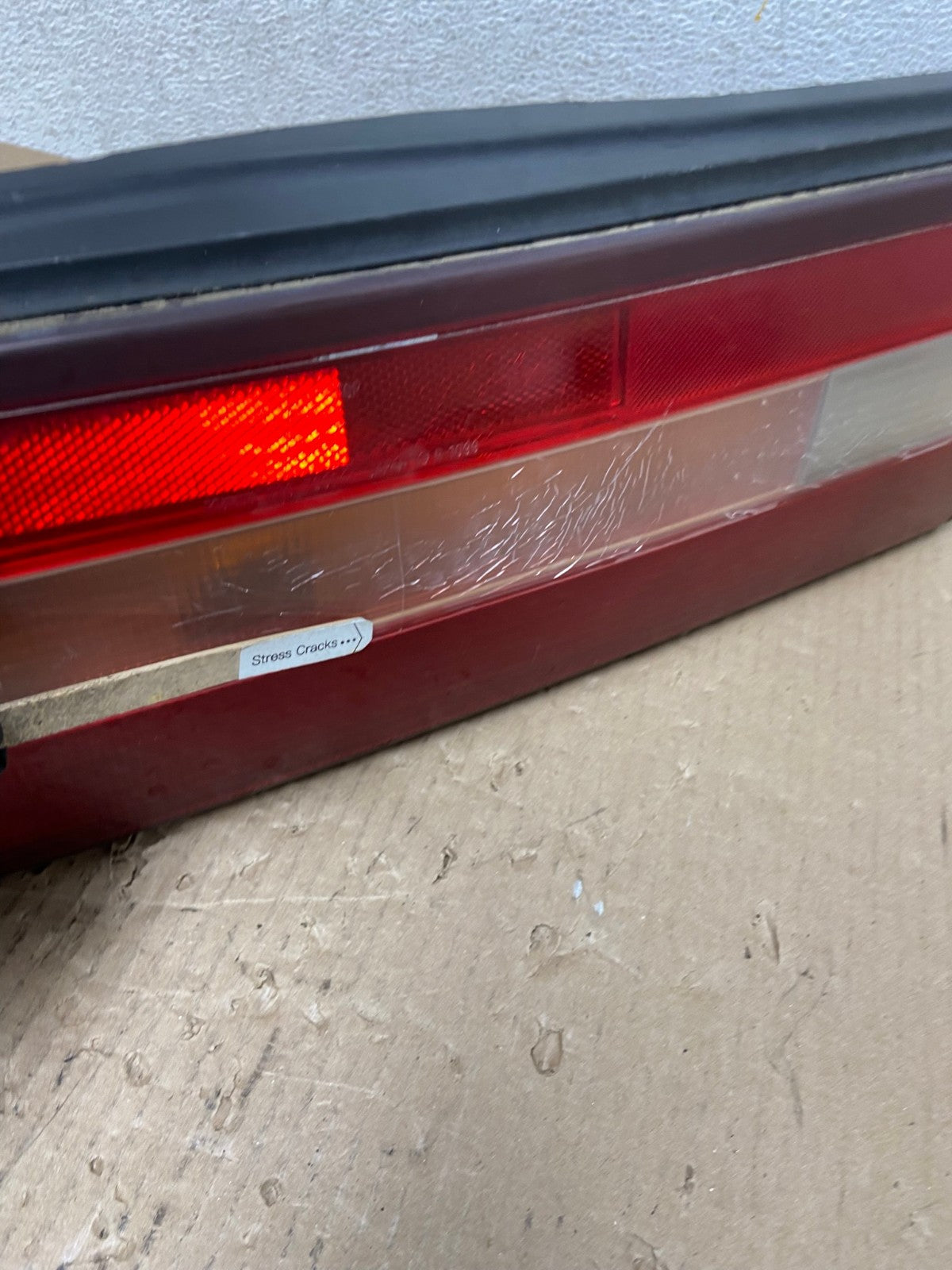 1995 1996 Lexus ES300 Left Driver LH Side Tail Light AE7111 LK3