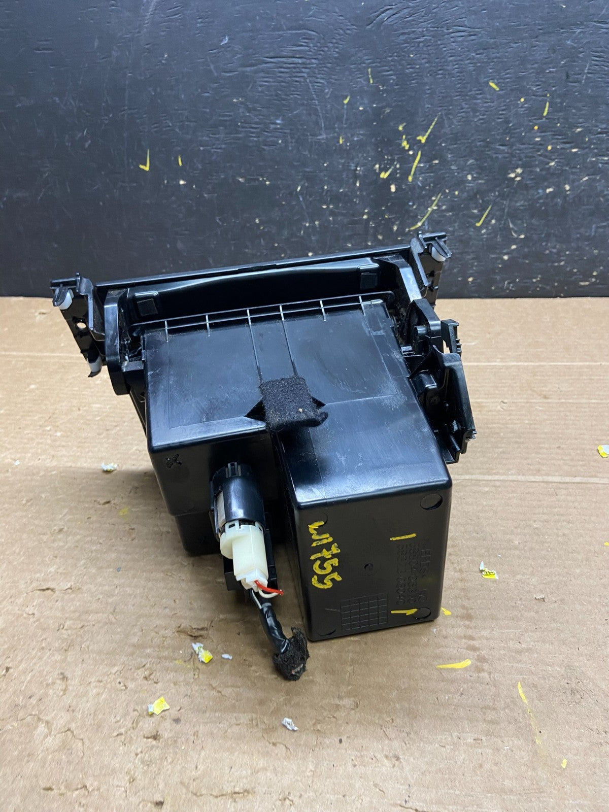 2007 - 2011 Toyota Camry Console Center Storage Dash 58804-06370 W1755 DG4