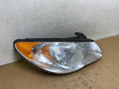 2007 2008 2009 2010 Hyundai Elantra Right Passenger Side Headlight AI9292 LK2