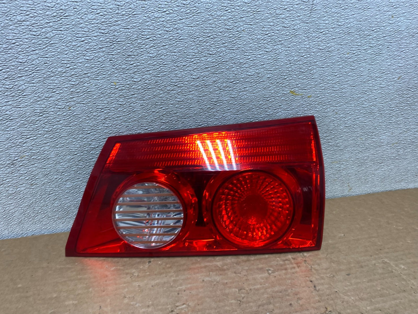 2006 to 2010 Toyota Sienna Right Passenger Side Rh Inner Tail Light Oem Z3061 DW0