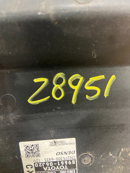 2010 2011 Toyota Camry Electronic Engine Control Module ECU ECM Z8951 DG4